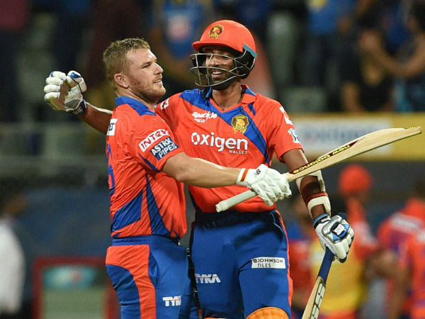 பட்டையைக் கிளப்பும் ஆட்டம்