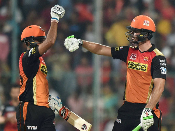 15 பந்துகளில் 39 ரன்கள்