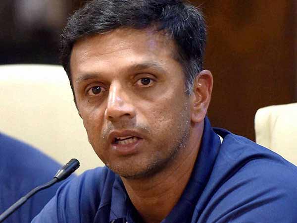 டெல்லி அணியின் மென்டார்