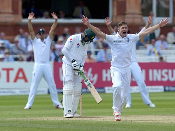 வோக்கர்ஸ் அபாரம்