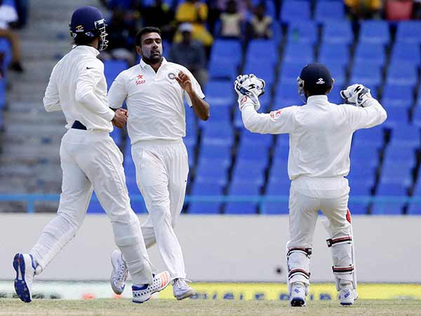 ஜமைக்கால் 4வது பெஸ்ட்