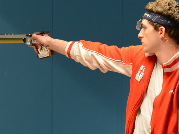 மகனுடன் விளையாடுவது ஜாலியானது