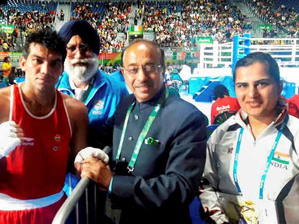 ரியோவில் முகாம்