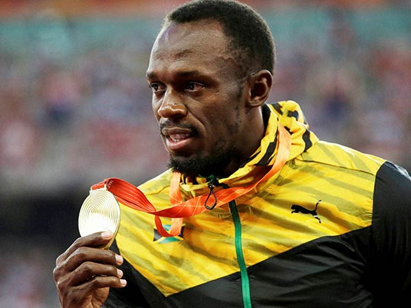 8 தங்கப் பதக்கங்கள்...