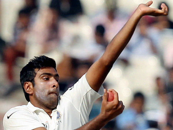 பந்து வீச்சில் அஸ்வின் சூப்பர் 