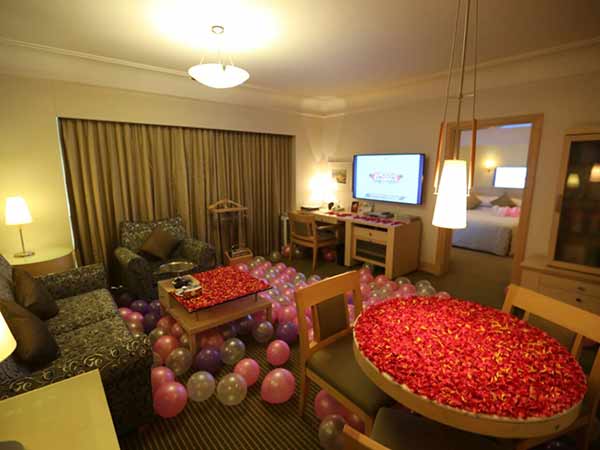 Here are Virat Kohli birthday pics from Rajkot