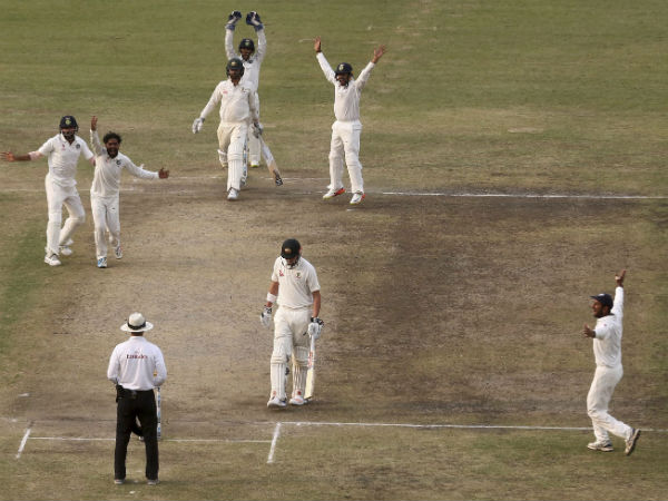  லயன் மிரட்டல் 