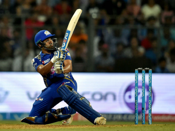 நடுவருடன் வாக்குவாதம் 