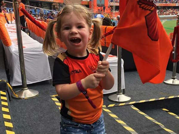 ஏற்கனவே வந்திருக்கேனே 