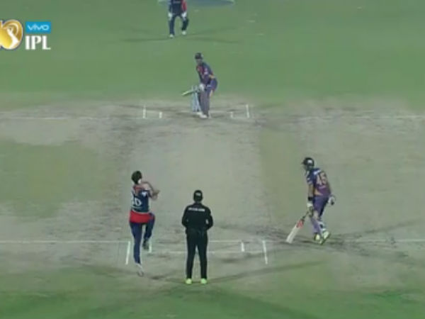 ரன்அவுட்டானதை யாரும் பார்த்தவர் சொற்பம் 