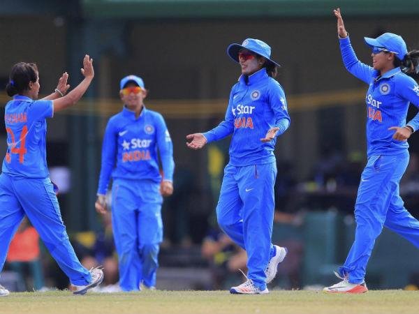 8 விக்கெட் வித்தியாசத்தில் 8 விக்கெட் வித்தியாசத்தில்