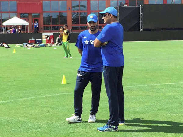 டோணி, கும்ப்ளே 