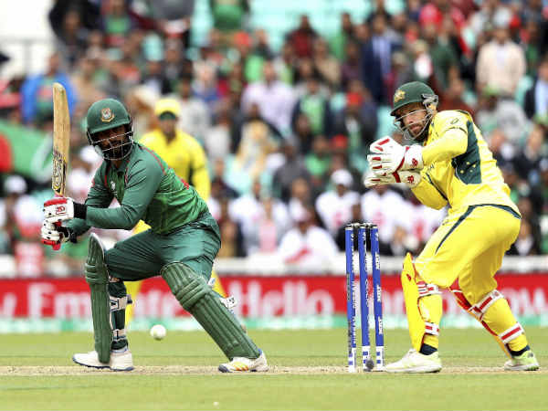 இக்கட்டில் ஆஸி. 