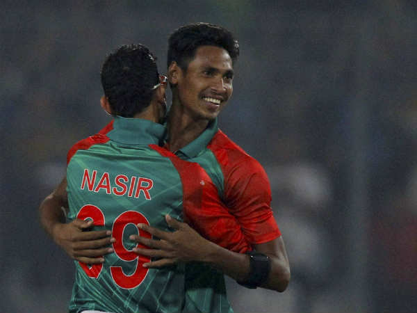 வங்கதேசத்தில் பெரும் காத்திருப்பு 