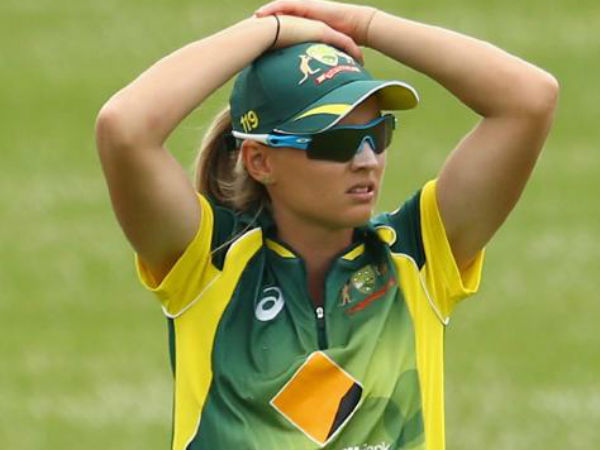 அதி வேக அரை - சதம் 