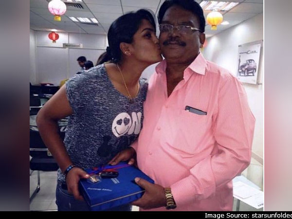 போலீஸாக்க ஆசைப்பட்ட பெற்றோர்