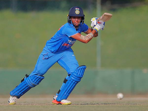 England have won the toss and they're fielding first against India 
