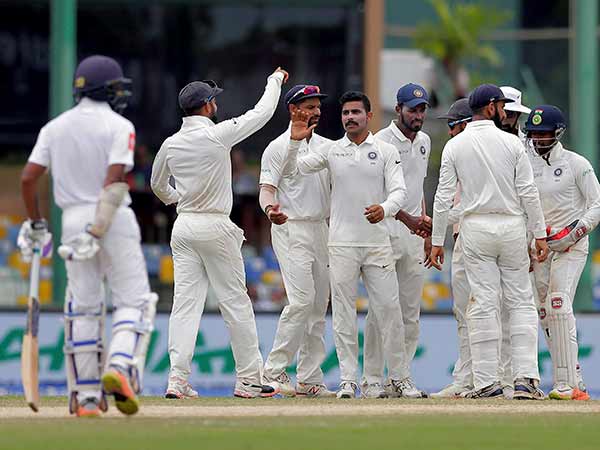 இளம் டெஸ்ட் அணி