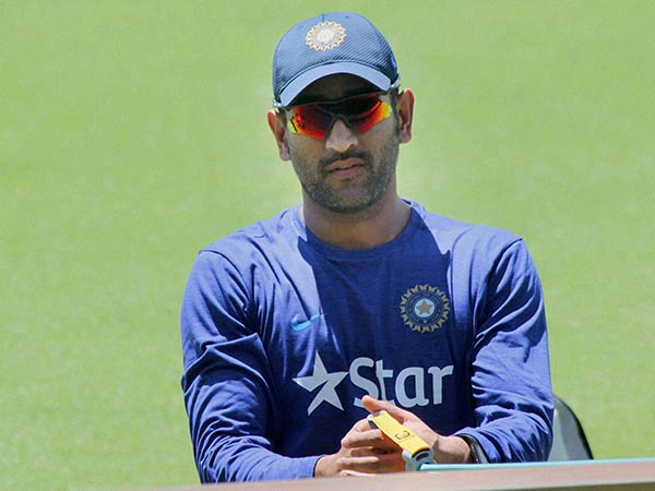 இந்திய - இலங்கை பந்து வீச்சாளர்கள்