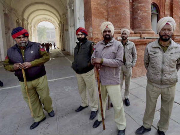 போலீசுக்கு விடுமுறை ரத்து 