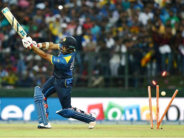 இலங்கையின் வீழ்ச்சி