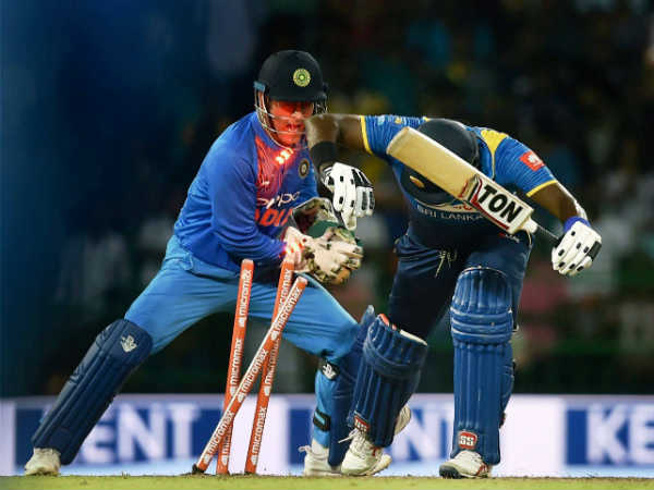 அம்பயரே கொட்டாவி விட்டுட்டாப்டி 