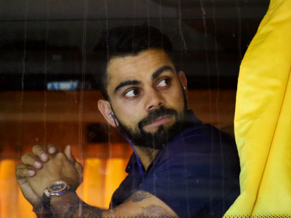 100 பேர் உட்காரக் கூடிய அளவில்