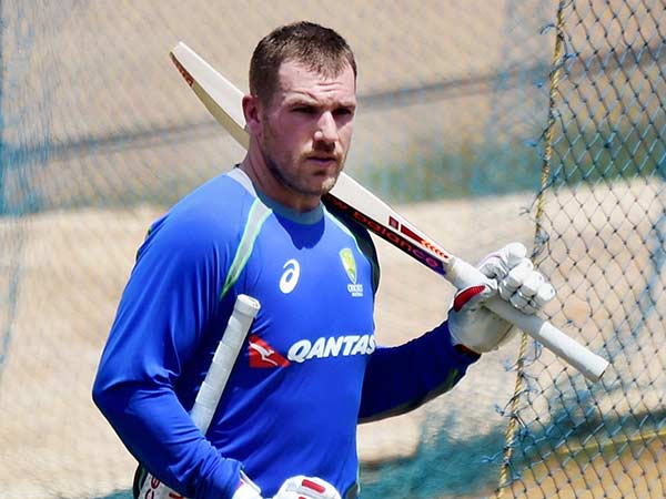 ஆஸி. அணியில் பிஞ்ச் அவுட் 