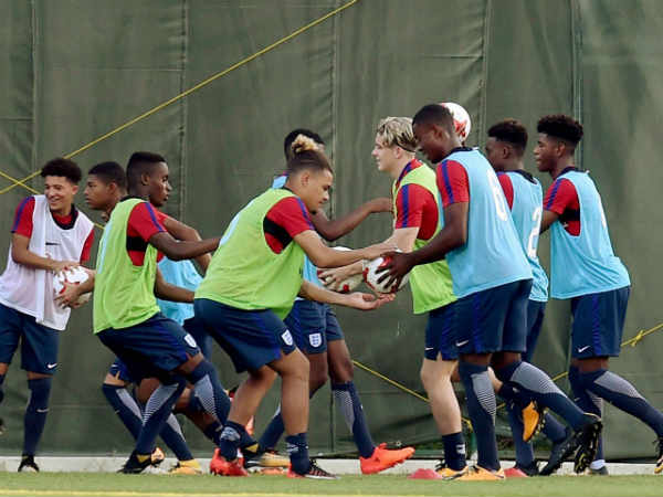 இந்தியா ஏ பிரிவில் இந்தியா ஏ பிரிவில்