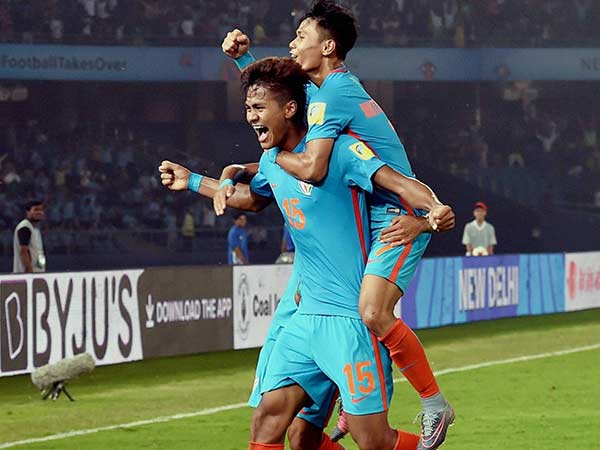 2வது பாதியில் கொலம்பியா முன்னிலை