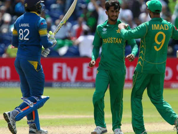  பாகிஸ்தானில் கிரிக்கெட் வீரர்களின் மீது தாக்குதல் 