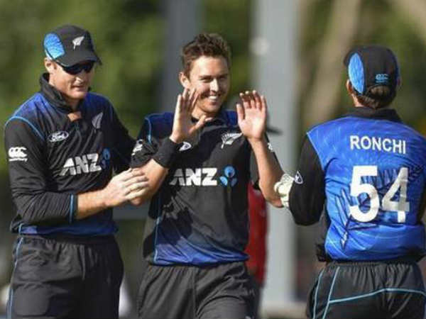 ட்ரெண்ட் போல்ட் புயல் 