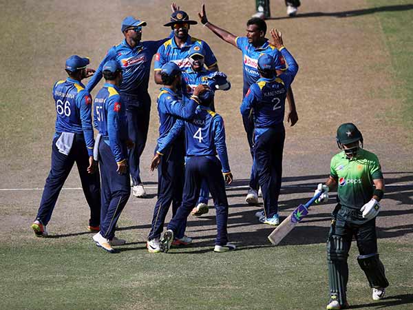 அமைச்சருக்கு நன்றியாம் அமைச்சருக்கு நன்றியாம்