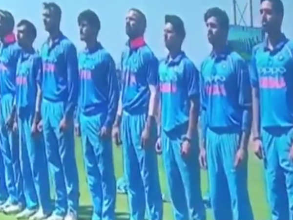  மீண்டும் பார்முக்கு திரும்பிய தவான் 