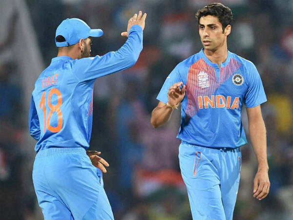  நெஹ்ரா விளையாடும் கடைசி ஐசிசி ஆட்டம் 