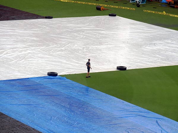 லீவு போட வேண்டாம்