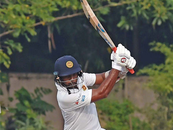 இலங்கை அணி மறுப்பு இலங்கை அணி மறுப்பு