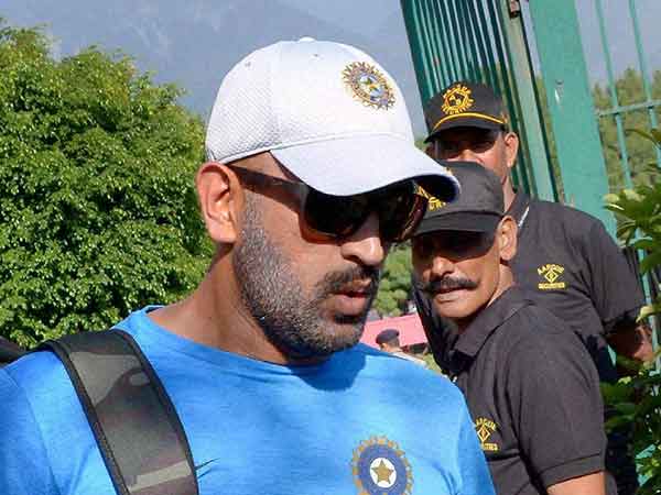 டோணி பாகிஸ்தான் குறித்து 