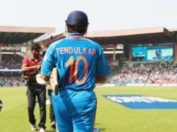 ஆடைக்கு ரிட்டயர்மெண்ட் 