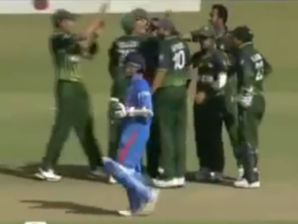 சர்ச்சையான எல்.பி.டபிள்யூ 