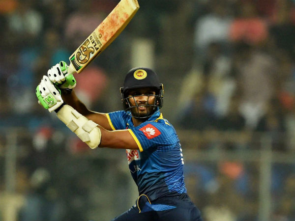 ஆதிக்கம் செலுத்திய இந்தியா 