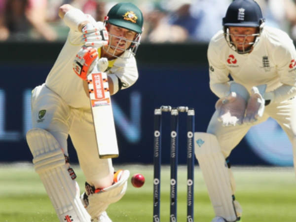 அவுட் ஆனார் 