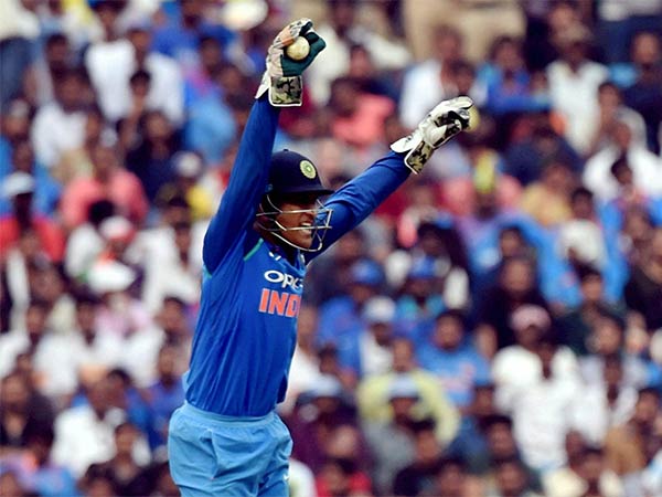 3வது பெஸ்ட் விக்கெட் கீப்பர் 