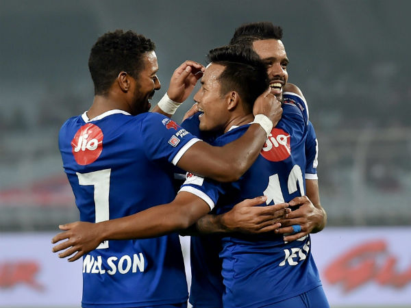 கடைசியில் உள்ள அணியுடன் டிரா