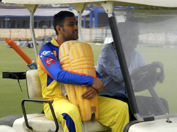 ஹெல்மட்டோடு போங்கப்பு 