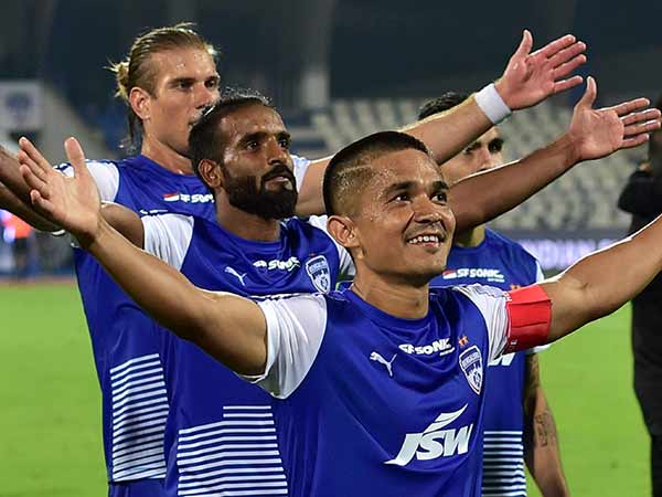 பெங்களூரு அணி டாப்