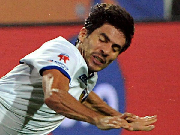 கூலாக விளையாட டோணியின் அணி