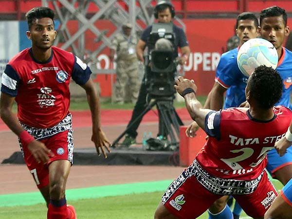 அதிரடிதான் கொள்கை