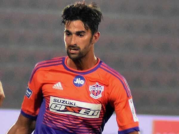 பெங்களூரு – புனே இடையே அரை இறுதி