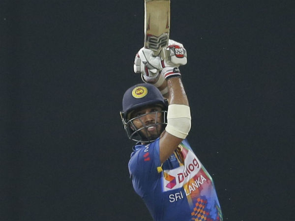 இலங்கை பேட்டிங் 